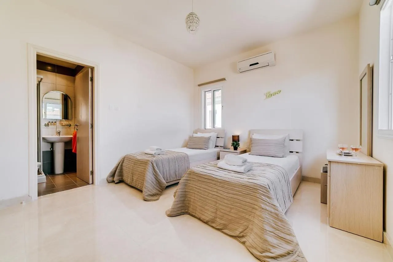 Apartment Kelly Protaras