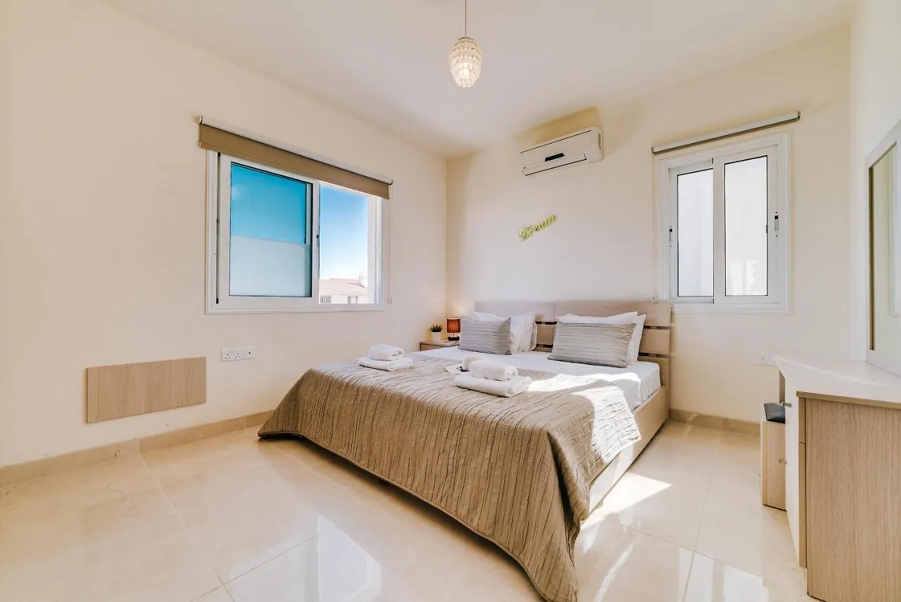 Apartment Kelly Protaras 0*,